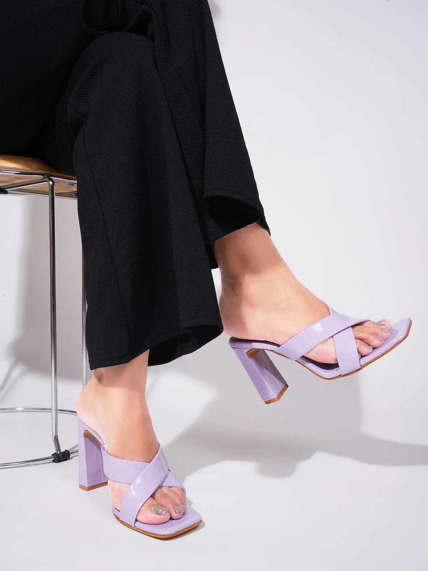 JM Looks Criss-Cross Block Heeled Sandals - Image 15