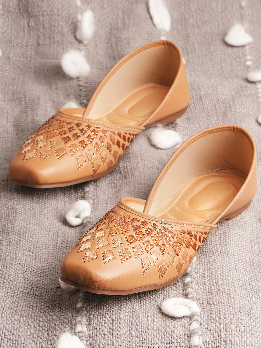 Embellished Slip-On Flat jutti - Image 13