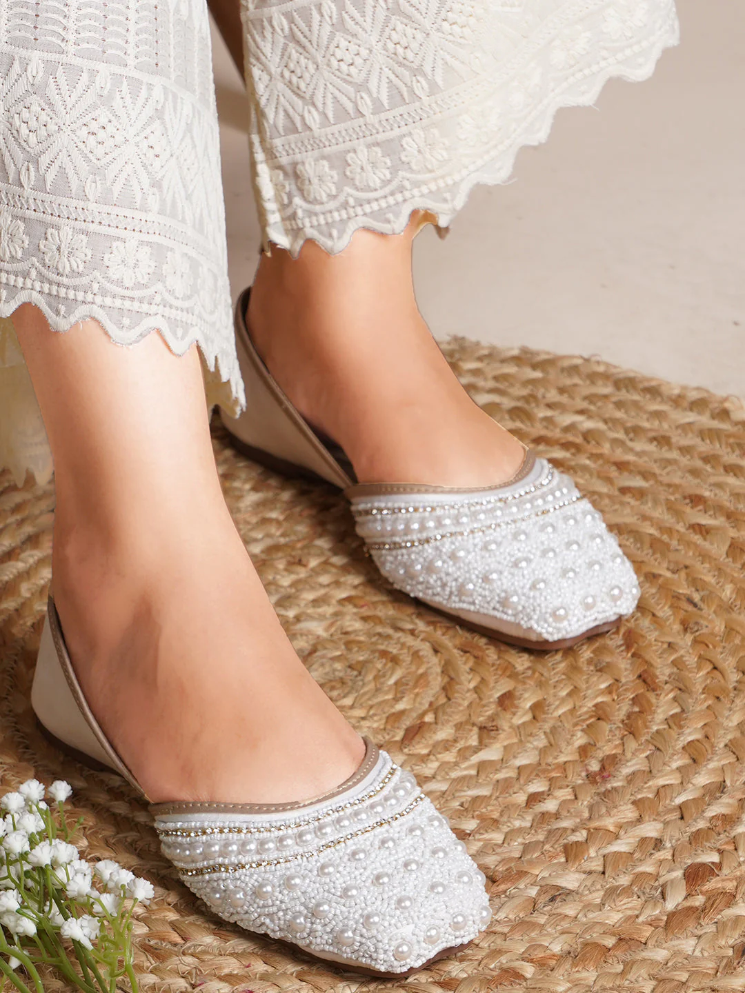 Ethnic Embellished Square Toe Jutti - Image 15