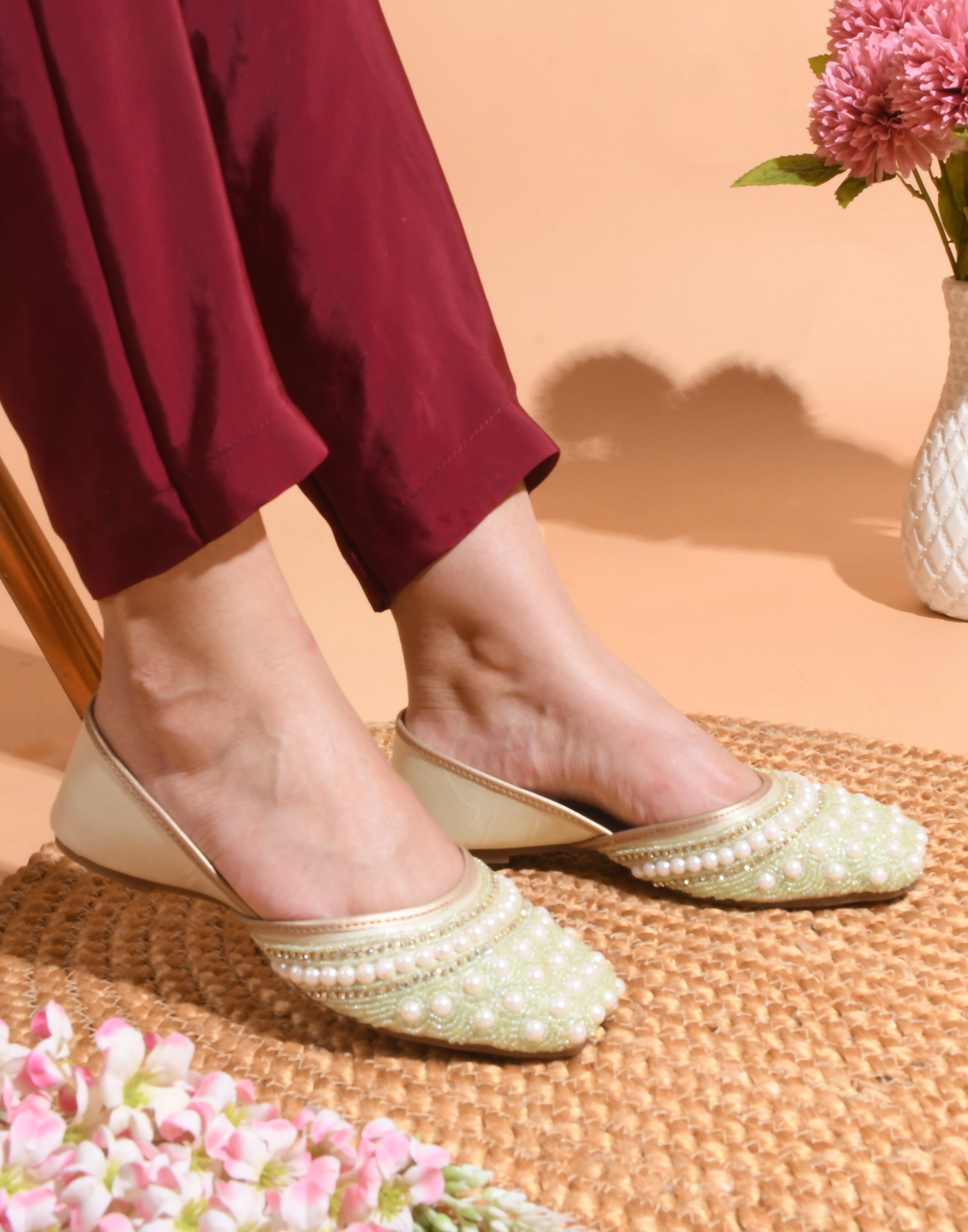 Ethnic Embellished Square Toe Jutti - Image 32