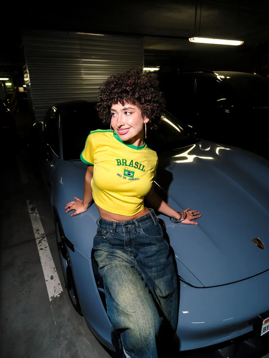 Fitted Cropped T-Shirt With Print - Image 15