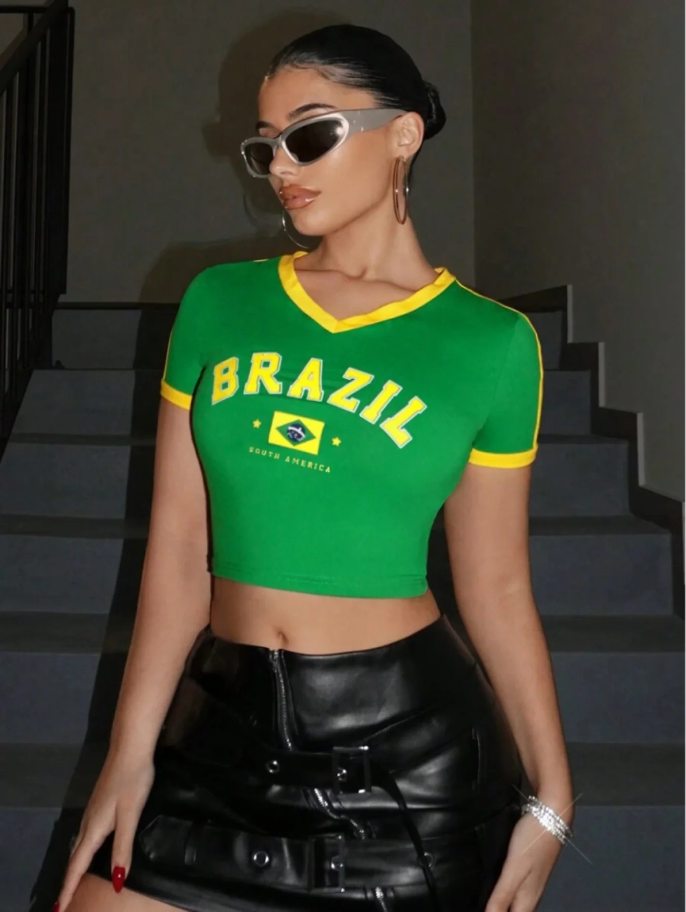 Fitted Cropped T-Shirt With Print - Image 7