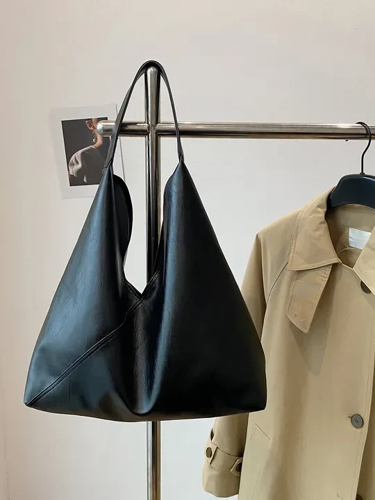 Lightweight Leather Shoulder Bag - Image 11