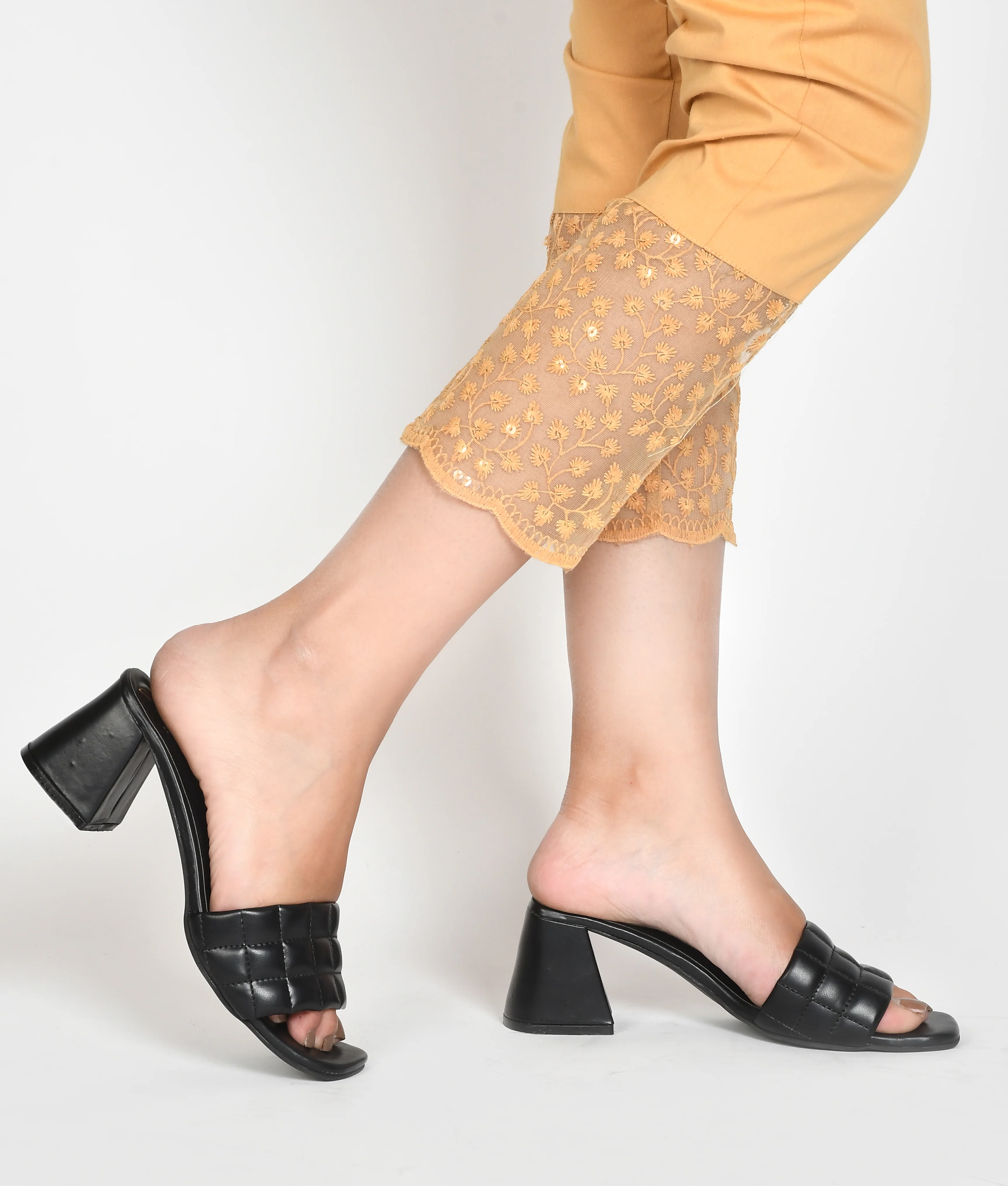 Open-Toe Chunky Heels Sandals - Image 3