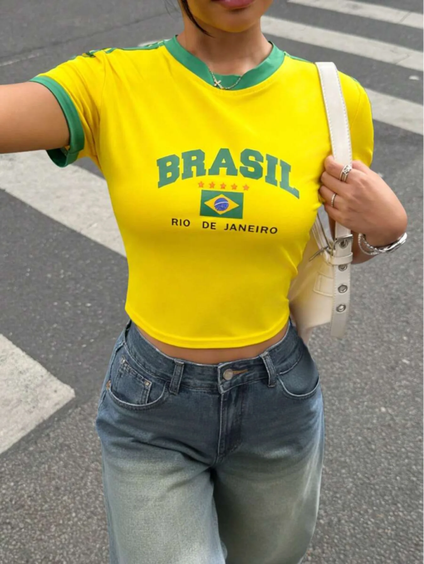 Fitted Cropped T-Shirt With Print - Image 8