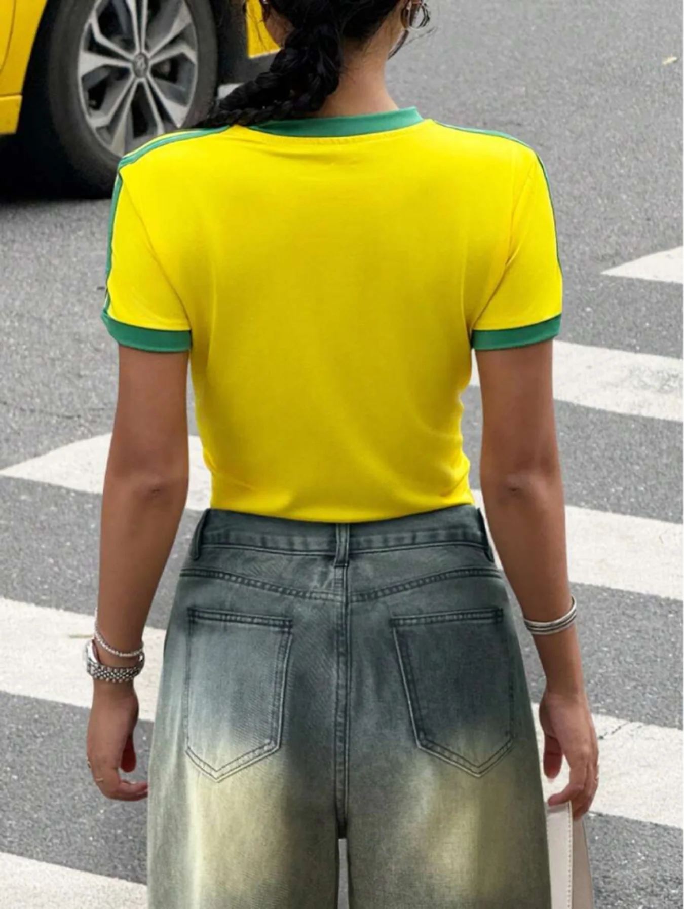 Fitted Cropped T-Shirt With Print - Image 9