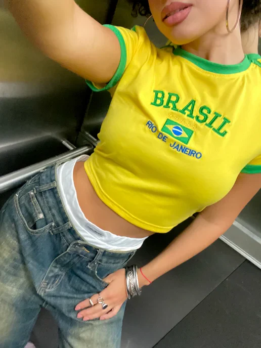 Fitted Cropped T-Shirt With Print - Image 9